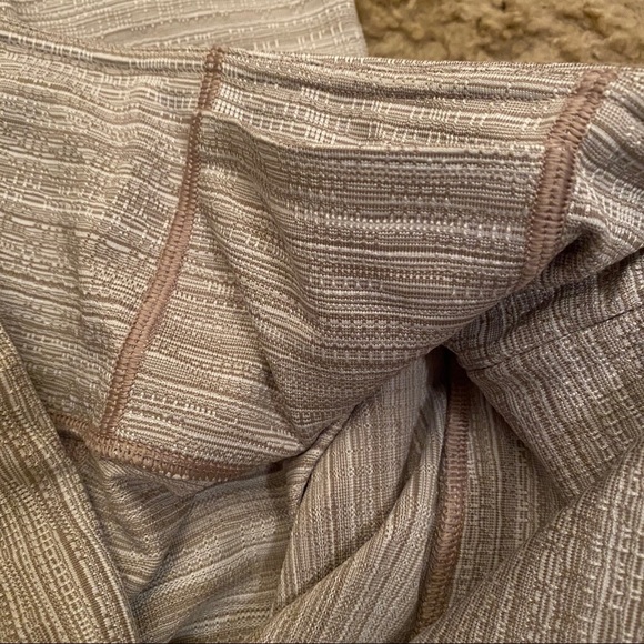 Like New Athleta Chatarunga 7/8 Pants - Picture 7 of 7